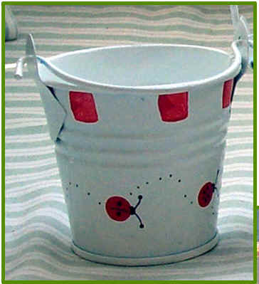 baby_tins.jpg (235839 bytes)